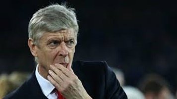 Arsene Wenger hints at staying at Arsenal