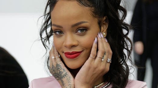 Rihanna's Response To Heartbroken Fan