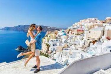 Top Places to Travel for Honeymoon - Check out Amazing Places